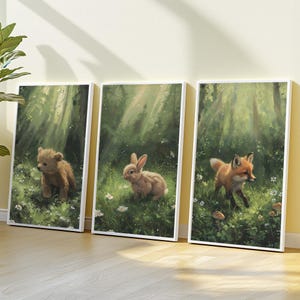 Set di poster a tema bosco. Dipinti per bambini con giovane volpe, coniglietto carino e orsetto. Prato soleggiato con margherite, decorazioni per la casa. Arte murale per la cameretta dei bambini.