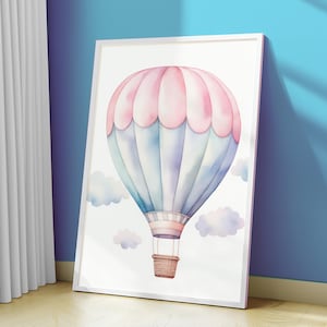 Poster mongolfiera. Dipinto per bambini piccoli. Arte murale per la cameretta dei bambini. Decorazione per la casa con acquerello. Dolce dipinto per la cameretta di un bambino o una bambina.