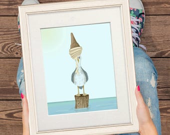 Impressão artística divertida de uma gaivota tomando sorvete, decoração costeira para casa de praia.