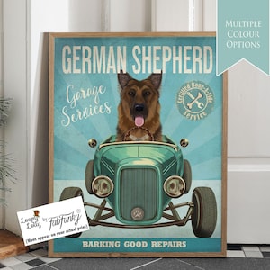Stampa artistica di pastore tedesco a pelo lungo in auto hot rod, poster di officina, cane divertente in stile vintage, stampa personalizzata di auto d'epoca, arte murale da garage