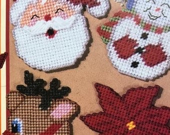 Christmas Magnets/Pins