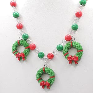Christmas Wreath Charm Necklace: Festive Resin & Acrylic Jewelry