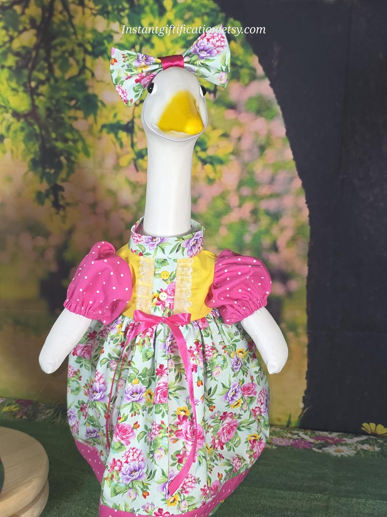 Floral Spring/ Summer/porch Goose Dress With Hair Bow & Wig, Fits 19 ...