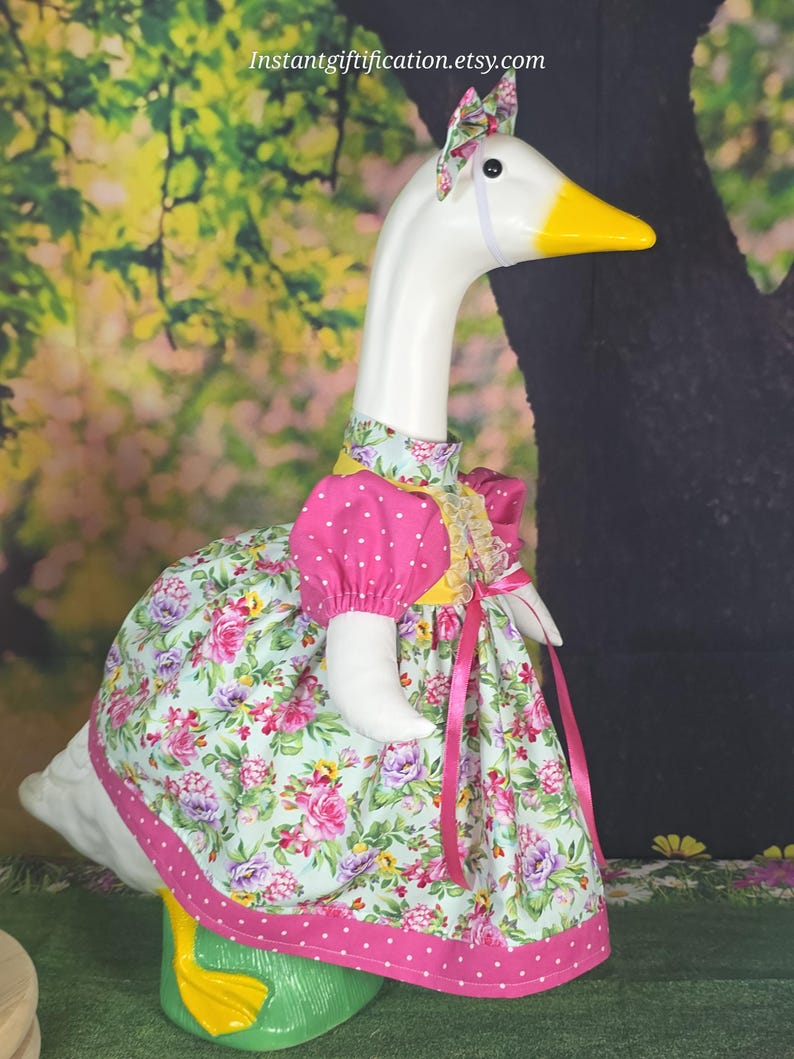 Floral Spring/ Summer/porch Goose Dress With Hair Bow & Wig, Fits 19 ...