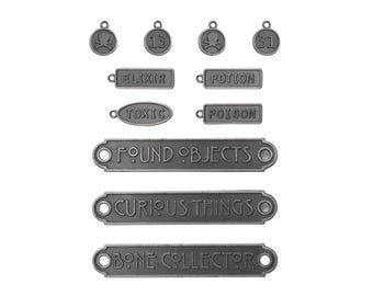 Tim Holtz idea-ology Word Plaques and Tags, Halloween, 11 Pieces, Vintage Inspired Assemblage/Mixed Media, Tim Holtz Halloween 2025