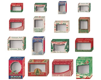 Puede incluir: Una colección de dieciséis cajas de cartón para adornos navideños de estilo vintage en varias formas rectangulares. Las cajas presentan diseños gráficos coloridos, ilustraciones con motivos festivos y texto impreso, incluyendo marcas como Merry Brite y Paramount.