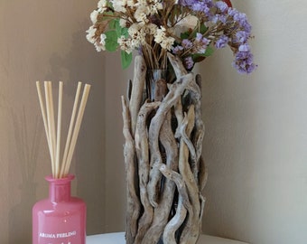 Elegant Bloom Handcrafted Wooden Vase for Tabletop Flowers