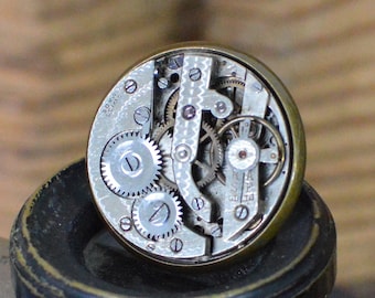 Steampunk Brooch / Tie Pin / Lapel Badge / Tie Tack. Vintage Watch Mechanism Bronze Pin Badge. Steampunk Wedding Accessory.