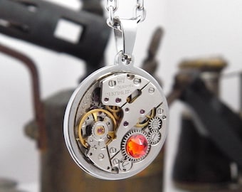 Collar Steampunk - Colgante de mecanismo de reloj vintage con cristal Swarovski 'Fire Opal' y cadena de acero inoxidable. Regalo inusual.