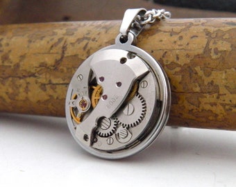Steampunk ketting - Vintage horlogemechanisme hanger met roestvrijstalen ketting. Clockwork mechanische horloge-onderdelen.