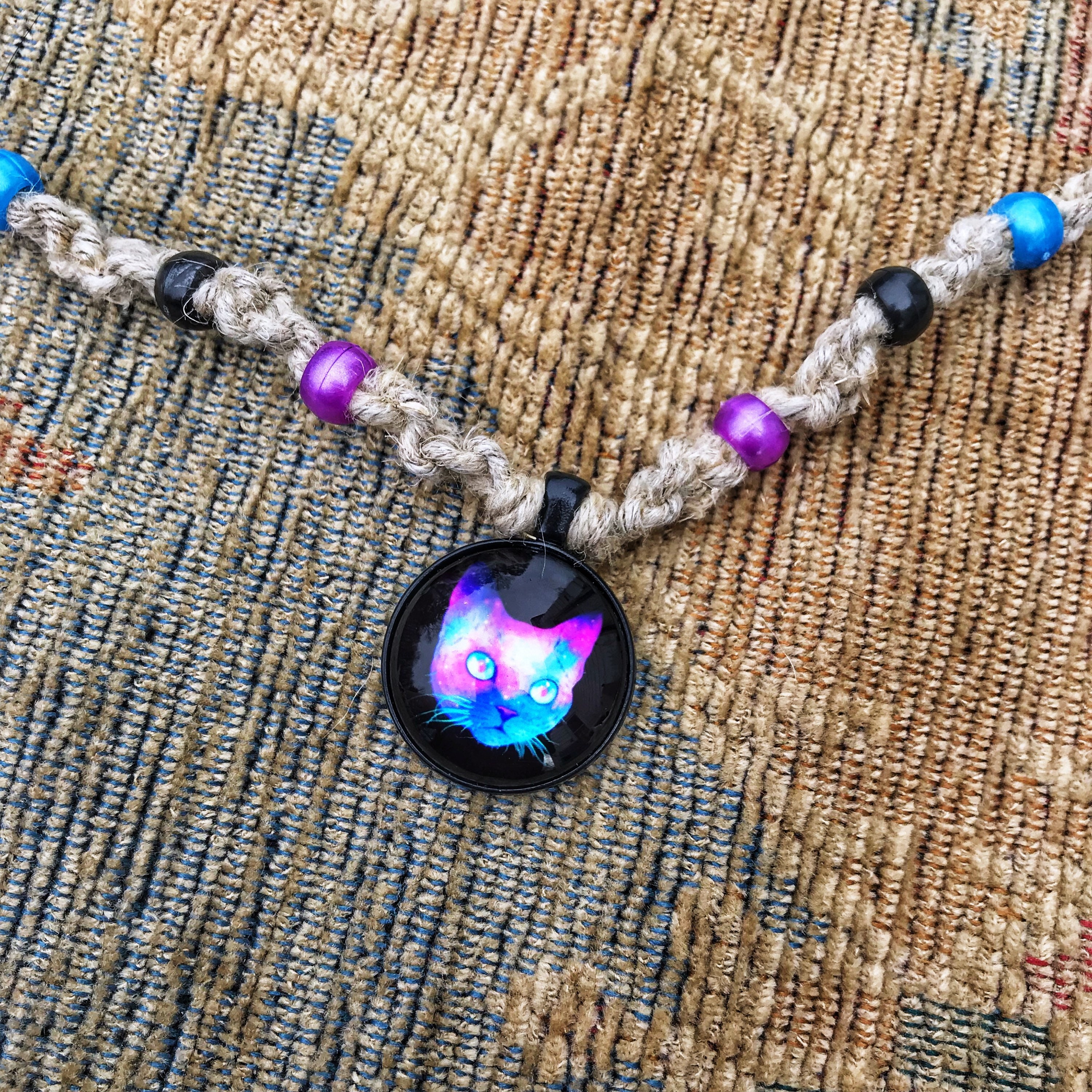 21 Psychedelic Cat Trippy Hemp Necklace
