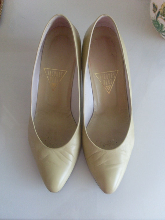 Vintage Ladies Leather Court Shoe, Jacques Vert, 8