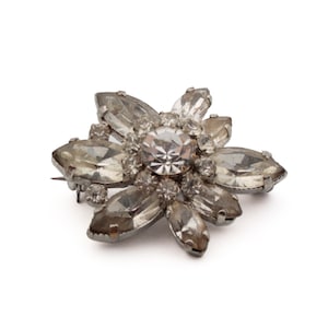 Vintage Czech clear rhinestone flower pin brooch
