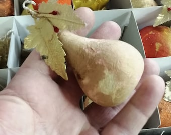 Rare ornement vintage fait main d'arbre de Noël poire fruit des années 40