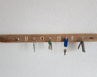 Key rack made of driftwood, key ring