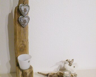Pallet wood console with tea light & hearts