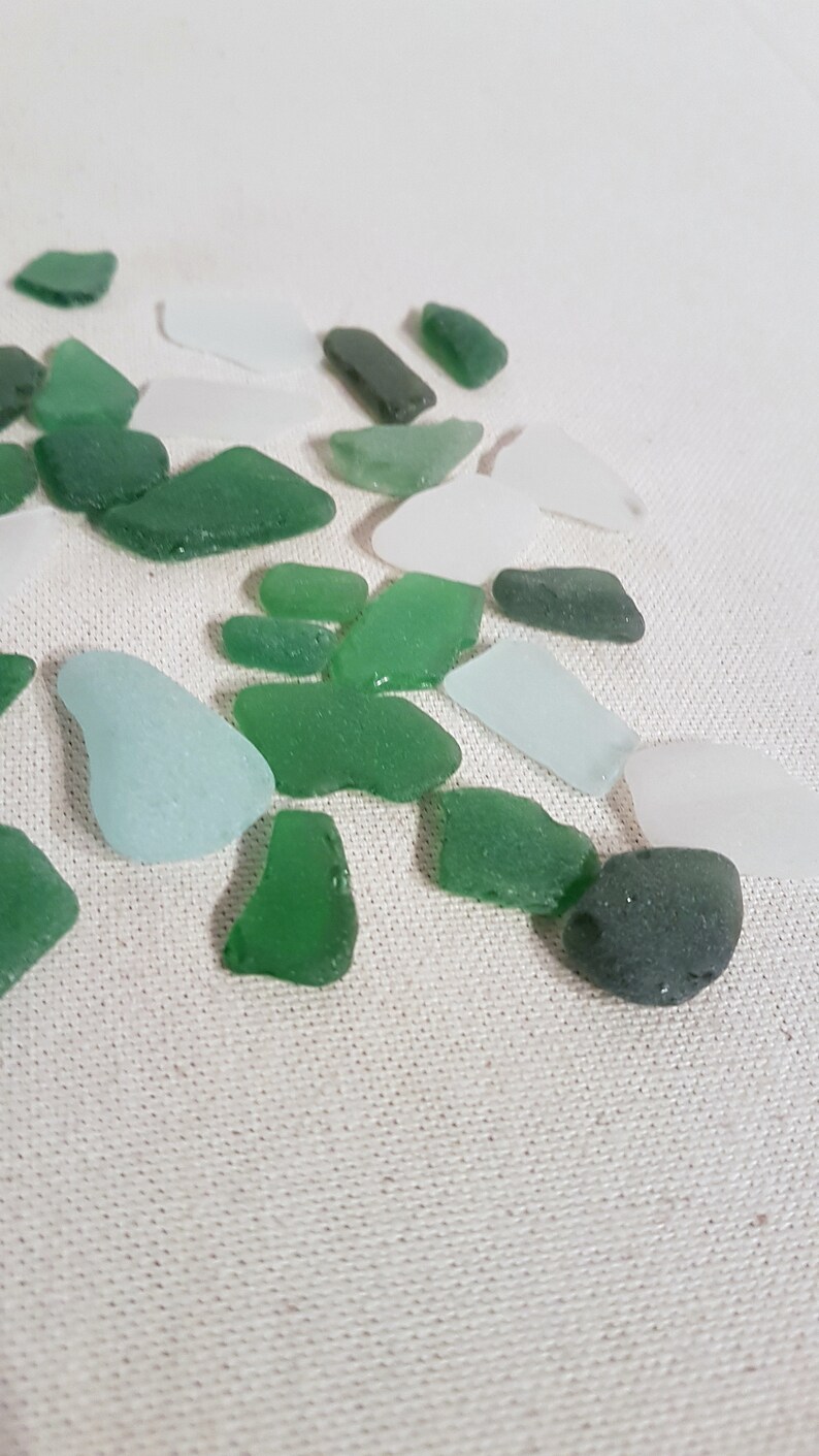 Sea glass in white & green 32 pieces image 3