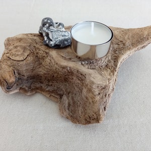 Driftwood root with tealight holder & stone heart image 1