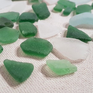 Sea glass in white & green 32 pieces image 2