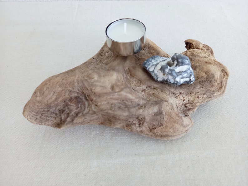 Driftwood root with tealight holder & stone heart image 2