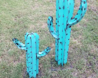 Cactus Metal Statue Home and Patio Decoration