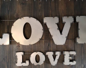 LOVE Metal Sign Wall Decor