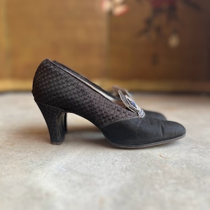 c. 1920s-1930s Black Silk Beaded Pumps | Approx Sz. 5 | Antique Shoes Historical Clothing | Art Deco Fashion