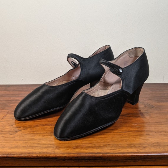Vintage 1930s Satin Heels 4
