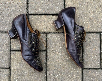 c. 1890s-1900s Beaded Oxfords | Antique Clothing Victorian Edwardian Shoes | Historical Fashion