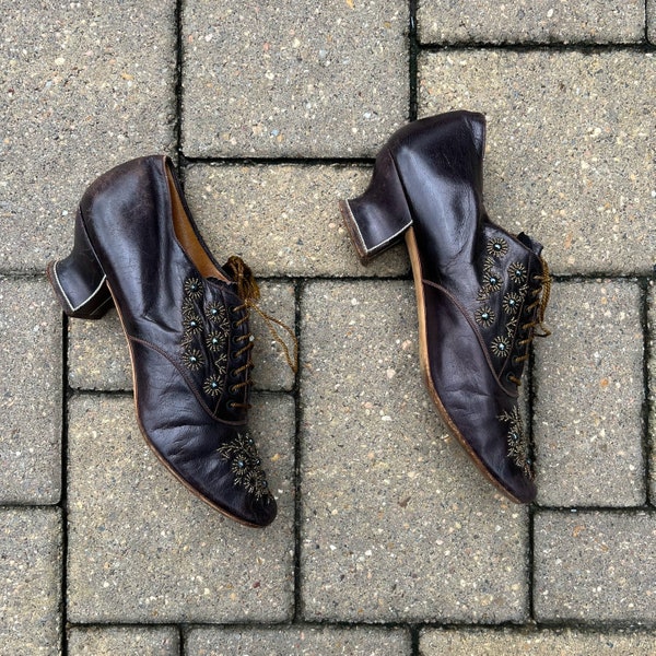 c. 1890s-1900s Beaded Oxfords / Ropa antigua Zapatos eduardianos victorianos / Moda histórica