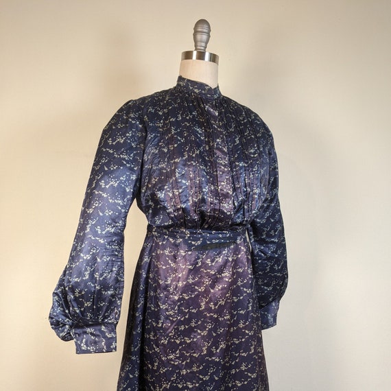 Silk Dress c. 1903 | Antique Edwardian Clothing | 
