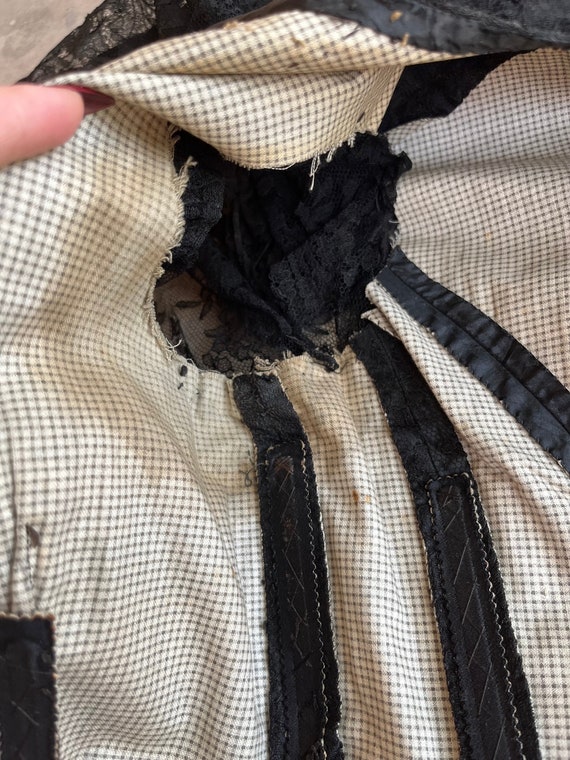 c. 1890s Black Lace Bodice | Antique Victorian Cl… - image 9