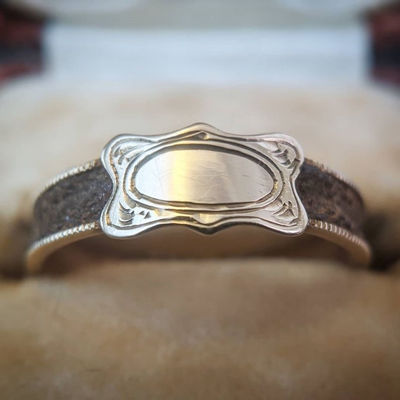 Antique 14k Gold Victorian Mourning Ring | Sentime