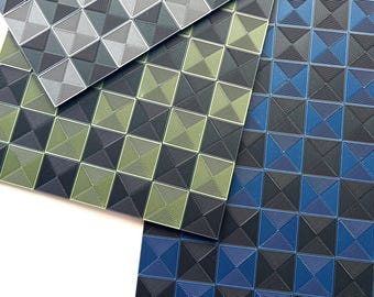 Dark Series: Checkered Show Display Mat for your Micro Crawler