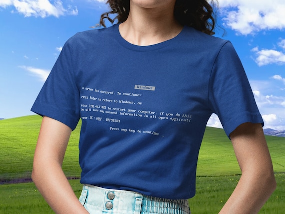 Blue Screen of Death 90s Vaporwave Webcore T-Shirt: Webcore Vintage Meme Graphic Tee
