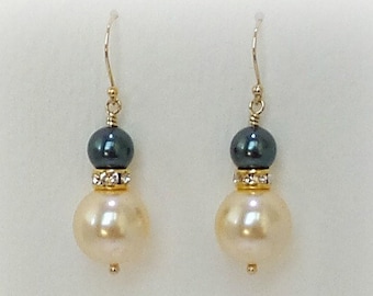 Mother of the Bride Earrings, Pearl Earrings, Light Gold Pearl Earrings