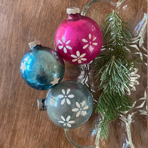 Rare Vintage Shiny Brite Mercury Glass Daisy And Star Stencil Ornament Set of 3 Christmas Ornaments