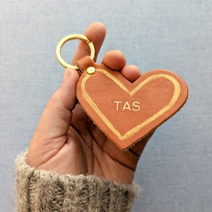 Monogram Heart Leather Keychain. Full Grain Nude Leather Key Fob. Personalized Gold Foil Keyring. Custom Gift Hand Painted image 1