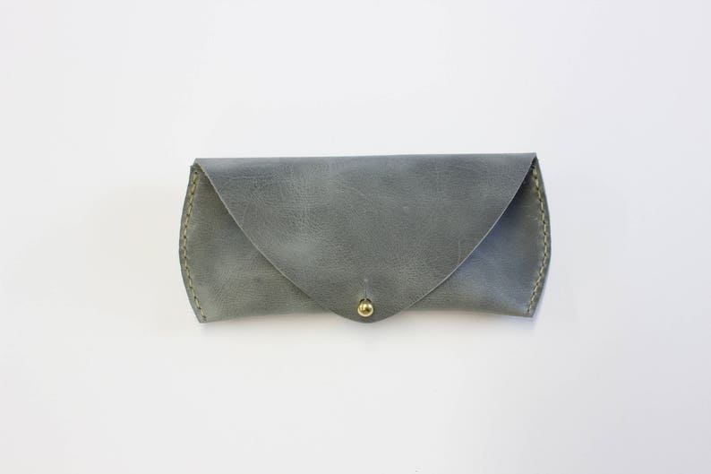 Grey Leather Sunglass Case / Veg Tan Leather / Mens Sunglasses / Sunglasses Case / Sunglass Pouch / Sunglass Holder / Ray Ban Case image 1