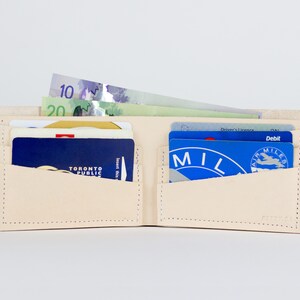 Cartera de cuero para hombre - Cartera Tan Billfold - Monedero hecho a mano - Cartera minimalista - Cuero de grano completo - Regalo de hombre - Cartera Veg Tan - Desnudo imagen 2