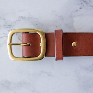 Veg Tan Leather Belt with Solid Brass Buckle Full-Grain Brown Veg Tan Leather Mens Unisex Womens Groomsman Boyfriend Dad Uncle Gift image 4