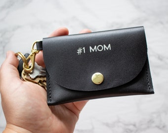 Monogram Leather Credit Card Holder - Personalized Mom Wallet - Keychain Customized Black Leather - Emboss - Wristlet - Gift - Wife Present