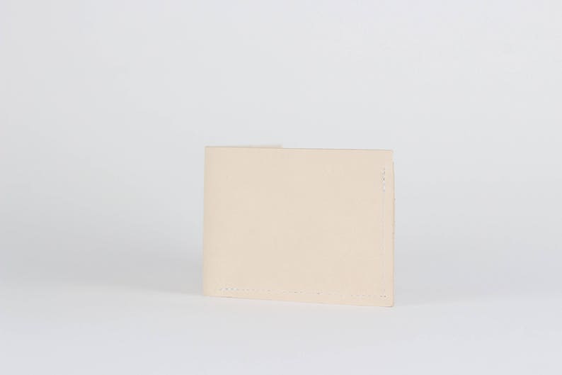 Cartera de cuero para hombre - Cartera Tan Billfold - Monedero hecho a mano - Cartera minimalista - Cuero de grano completo - Regalo de hombre - Cartera Veg Tan - Desnudo imagen 4