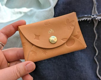 Personalized Leather Wallet | Light + Paper x FitzyDesign Collaboration