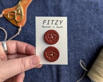Handmade Veg Tan Leather Leaf Buttons: 24mm, 2-Pack