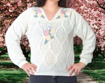 1980s 1990s Vintage Floral Embroidered Pastel Cottagecore Grandmacore Kawaii Shenanigans Size M L V-Neck Cream Chunky Knit Pullover Sweater