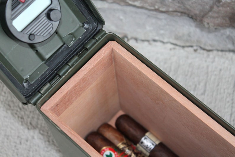 The 30 Ammodor ammo can tactical cigar humidor afbeelding 7