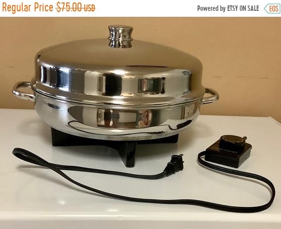 Farberware model 344A 12 Electric Skillet With Dome Lid Made in