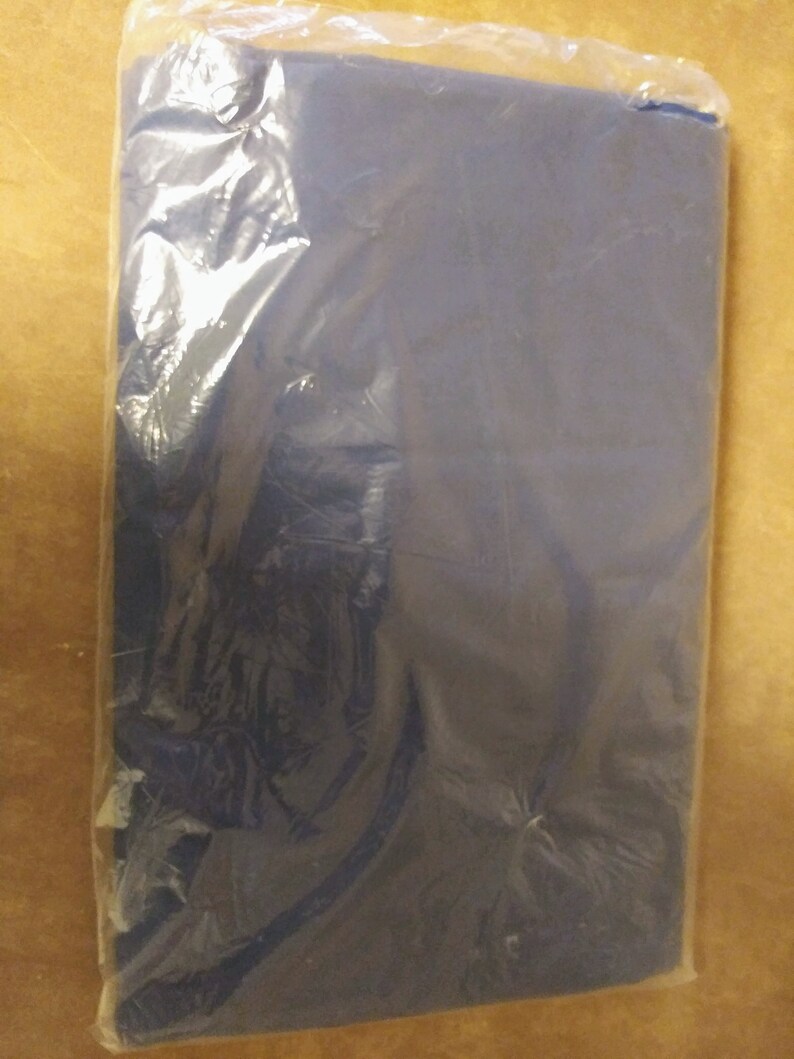 Royal Blue Made USA King Flat Sheet Springs Wamsutta Vintage /& New PolyesterCotton 200 Thread Count