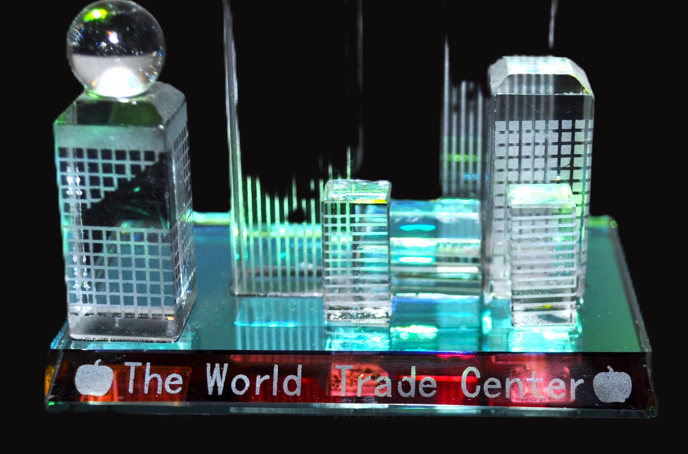 Vintage World Trade Center Crystal Sculpture: NYC Twin Towers